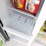 ثلاجة باناسونيك دولابي سعة 20.8 قدم تبريد متطور بتقنية الإنفيرتر وتصميم أنيق بلون فضي-NR-BS782GKSA - الصورة 5